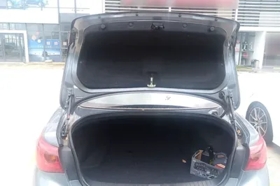 Infiniti Q50L