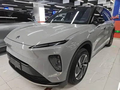 Nio ES8