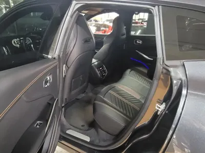 Astonmartin DBX