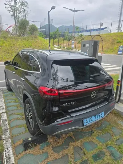 Mercedes-Benz EQA