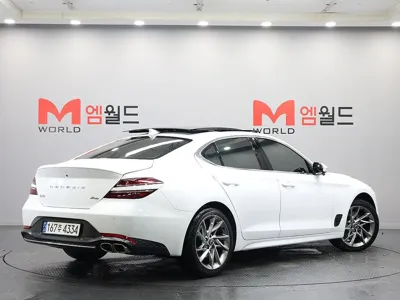 Genesis G70