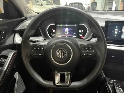 MG MG5