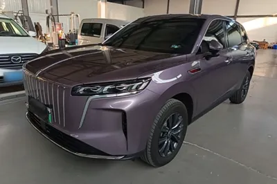Hongqi HS6 PHEV