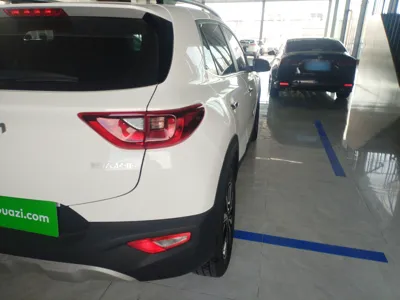 Kia kx1 Stonic