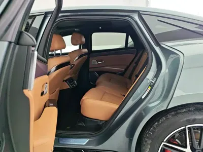 BYD 汉L