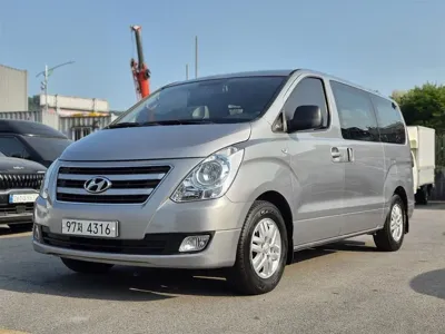 Hyundai Starex