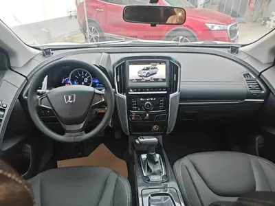 Luxgen U6