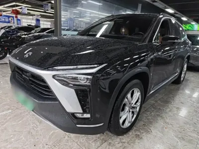 Nio ES8