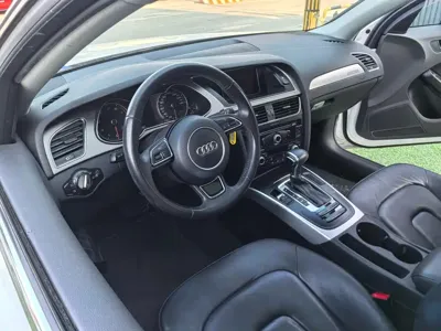 Audi A4 (Import)