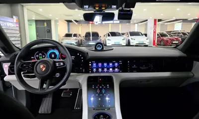 Porsche Taycan
