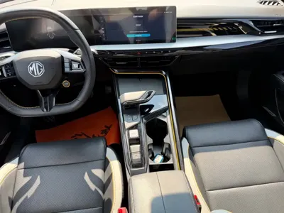 MG MG5 Scorpio