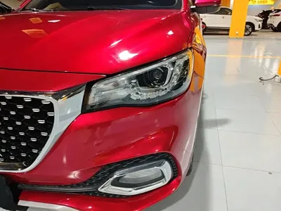 MG HS