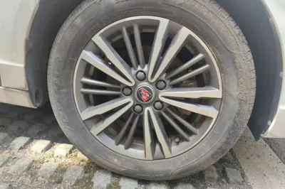 Roewe i5