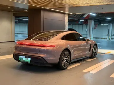 Porsche Taycan
