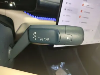 Zeekr 007