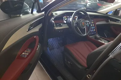 Hongqi H5
