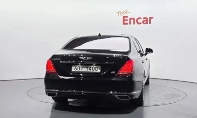 Genesis EQ900