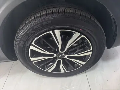 Kia KX1