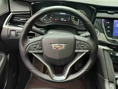 Cadillac XT6