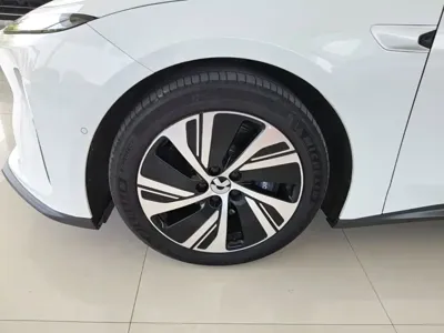 Nio ET5T