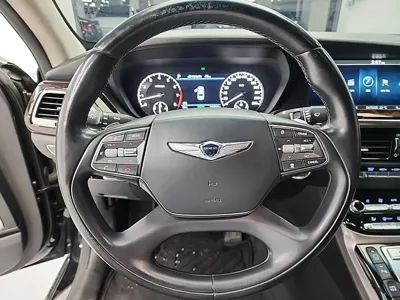 Genesis EQ900