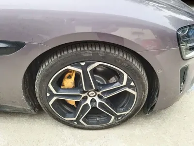 Xiaomi SU7