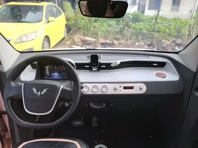 Wuling MINIEV