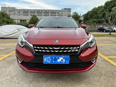 Venucia T90