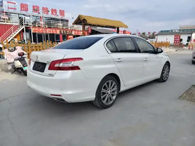 Peugeot 408