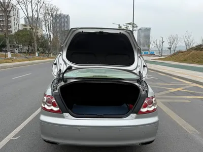 Toyota Reiz