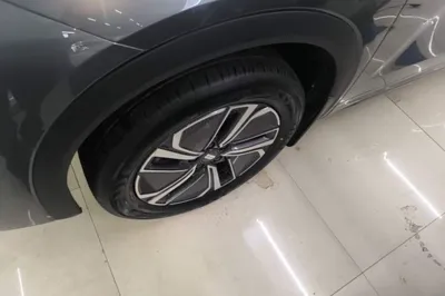 Geely Galaxy Galaxy Xingjian 7 EM-i