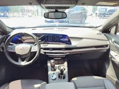 Cadillac XT4