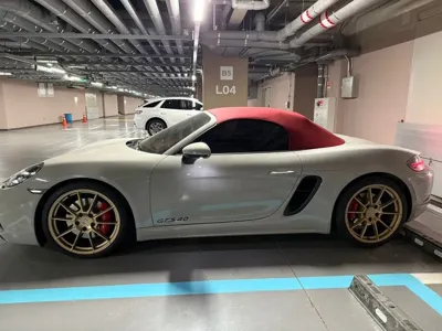 Porsche 718