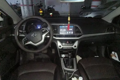 Hyundai Elantra (6th Generation