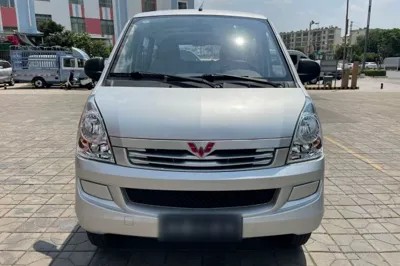 Wuling Rongguang S