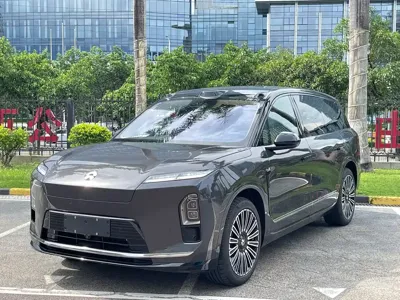 Nio ES8