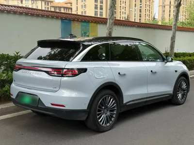 Leapmotor C11