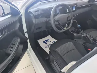Roewe i5