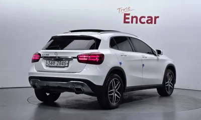 Mercedes-Benz GLA-Class