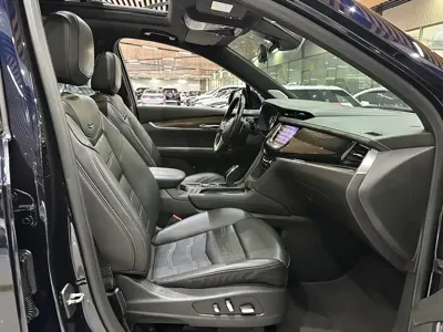 Cadillac XT6