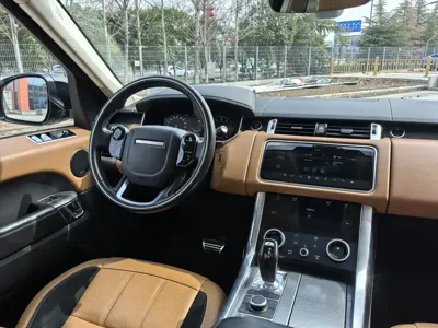 Land Rover Sport