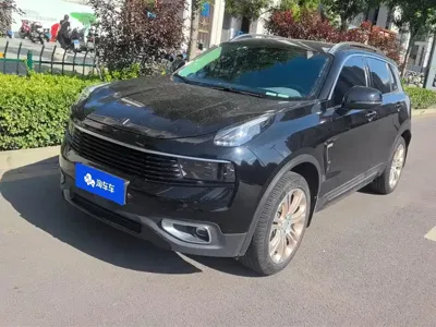 Lynk & Co 01