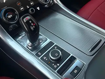 Land Rover Sport