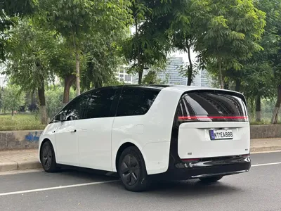 Li Auto Li MEGA