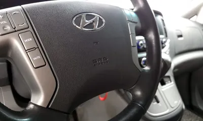 Hyundai Starex