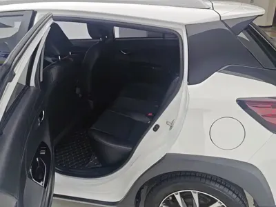 Toyota Yaris L