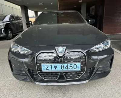 BMW i4