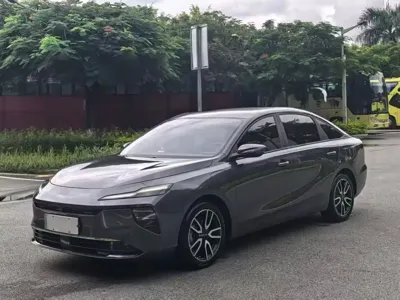 Roewe 荣威D6