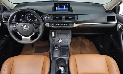 Lexus CT200h