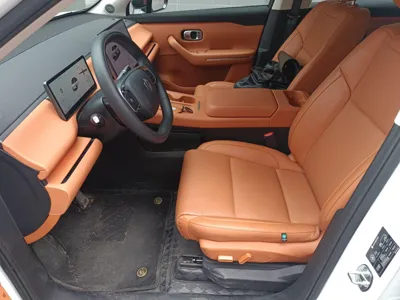 Leapmotor C10